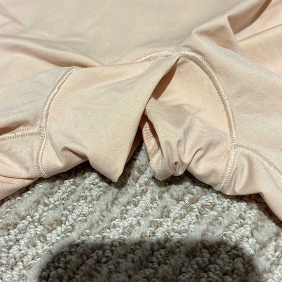 Spanx Thinstincts Open Bust Bodysuit Nude Small EUC - Picture 3 of 10